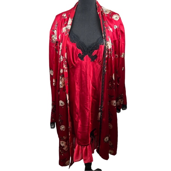 Delicates Women’s Red‎ Floral Satiny Chemise Nighty and Kimono Robe Size 2XL - Picture 1 of 7